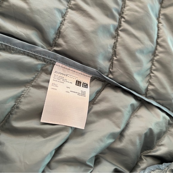Uniqlo light weight down jacket - Picture 4 of 4